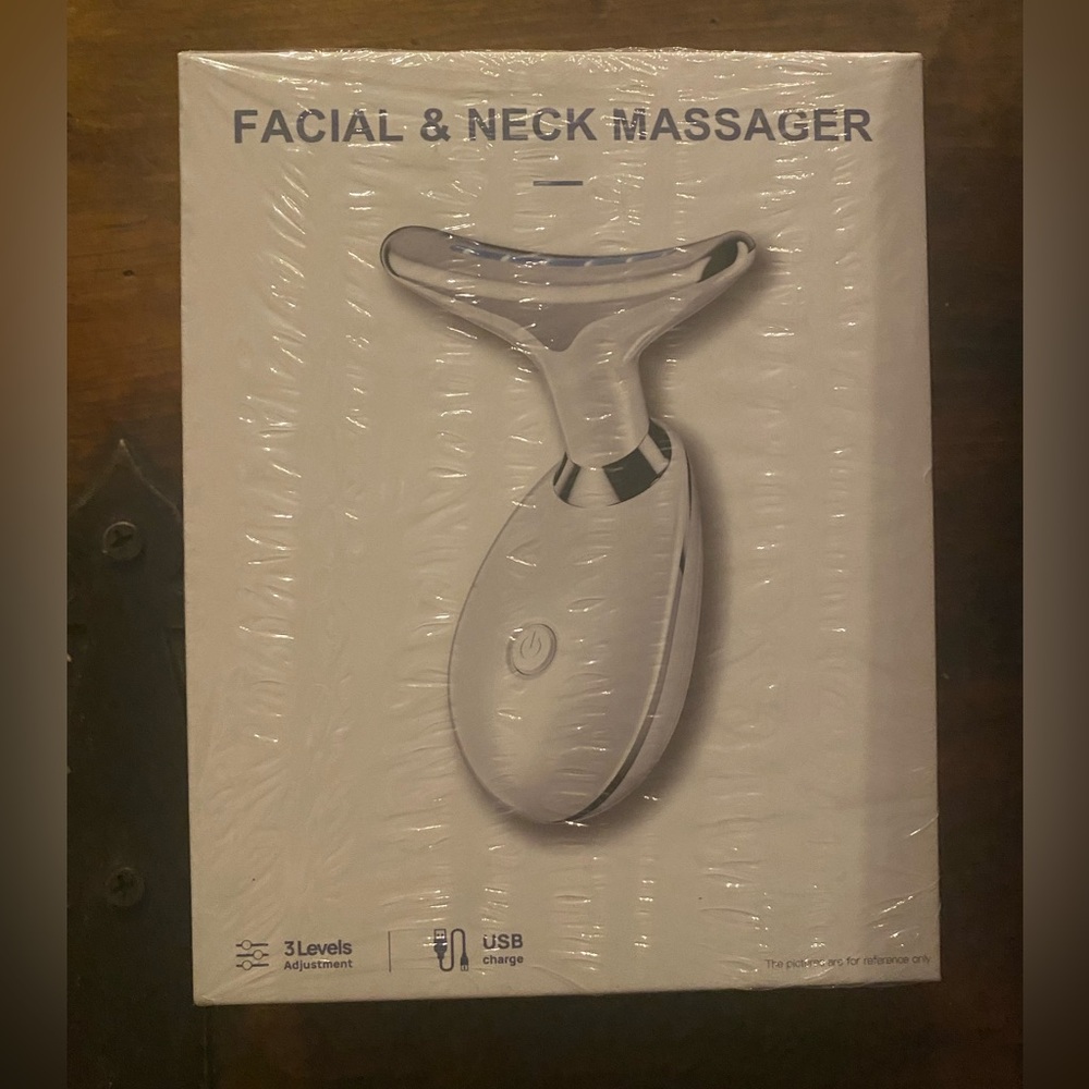Silver Skincare Tool for Facial and Neck Massage - 7 in 1 Never Opened